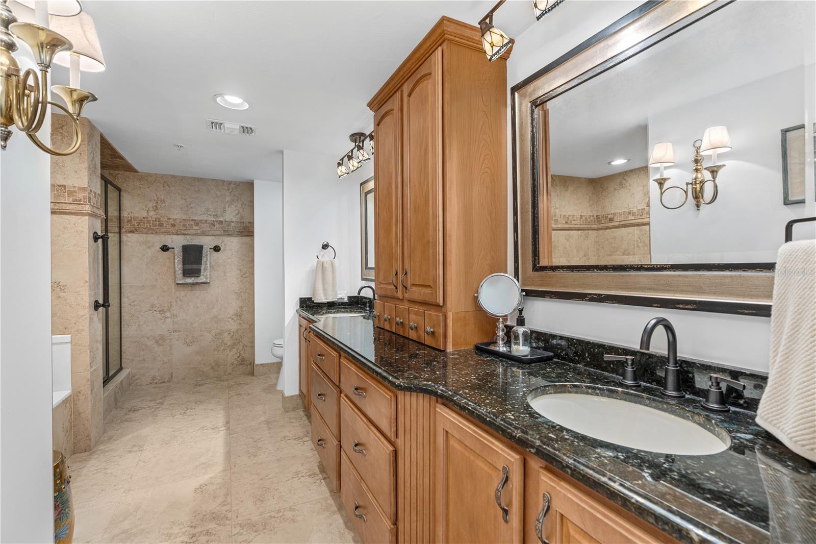 OCEANS CLOVERLEAF CONDO - Residential