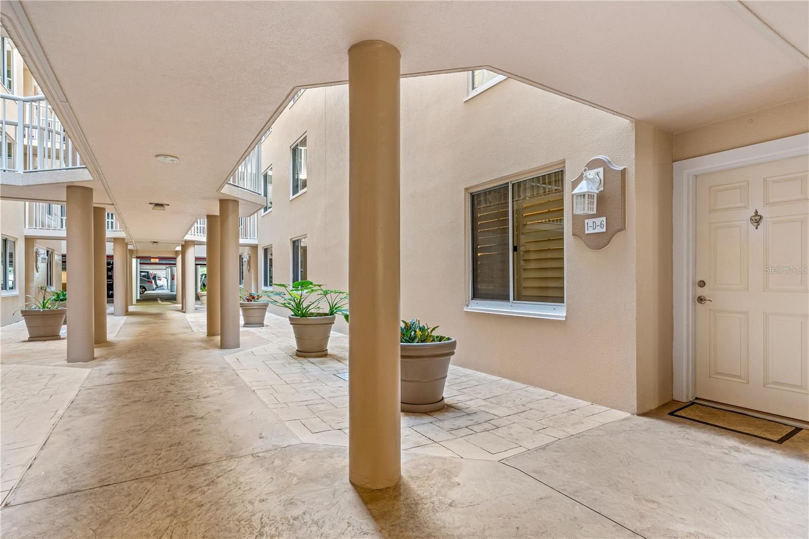 OCEANS CLOVERLEAF CONDO - Residential