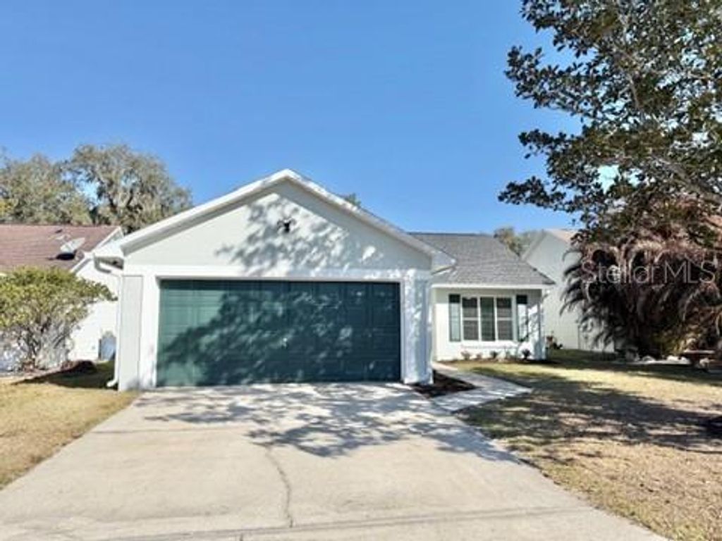 Photo of 118 Kelly Circle, Sanford, FL 32773 (MLS # O6381242)