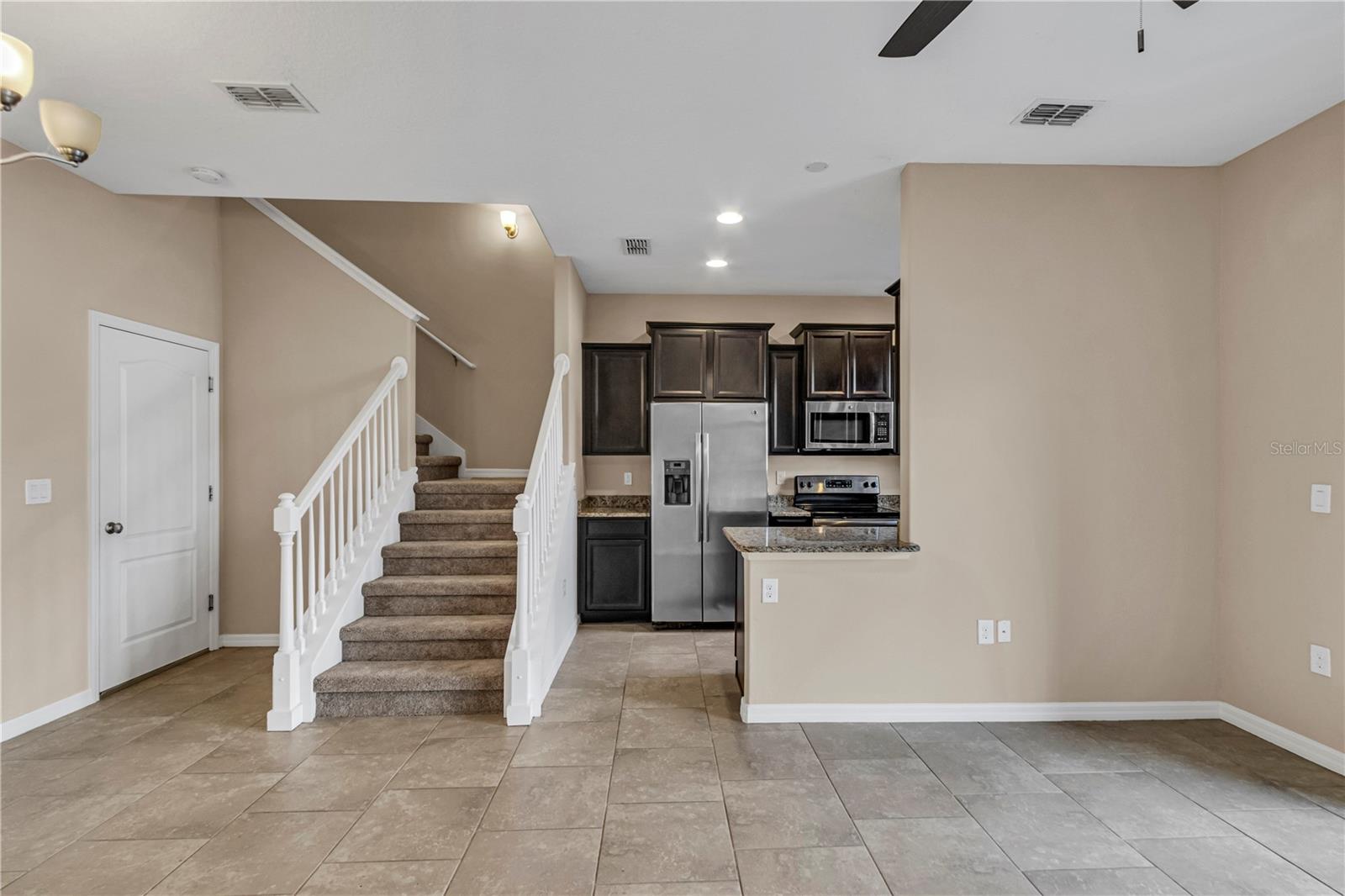 GRAND CHAMPION SW 29 PH 01 - Residential