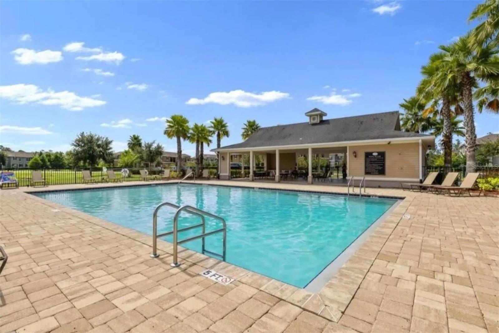 GRAND CHAMPION SW 29 PH 01 - Residential