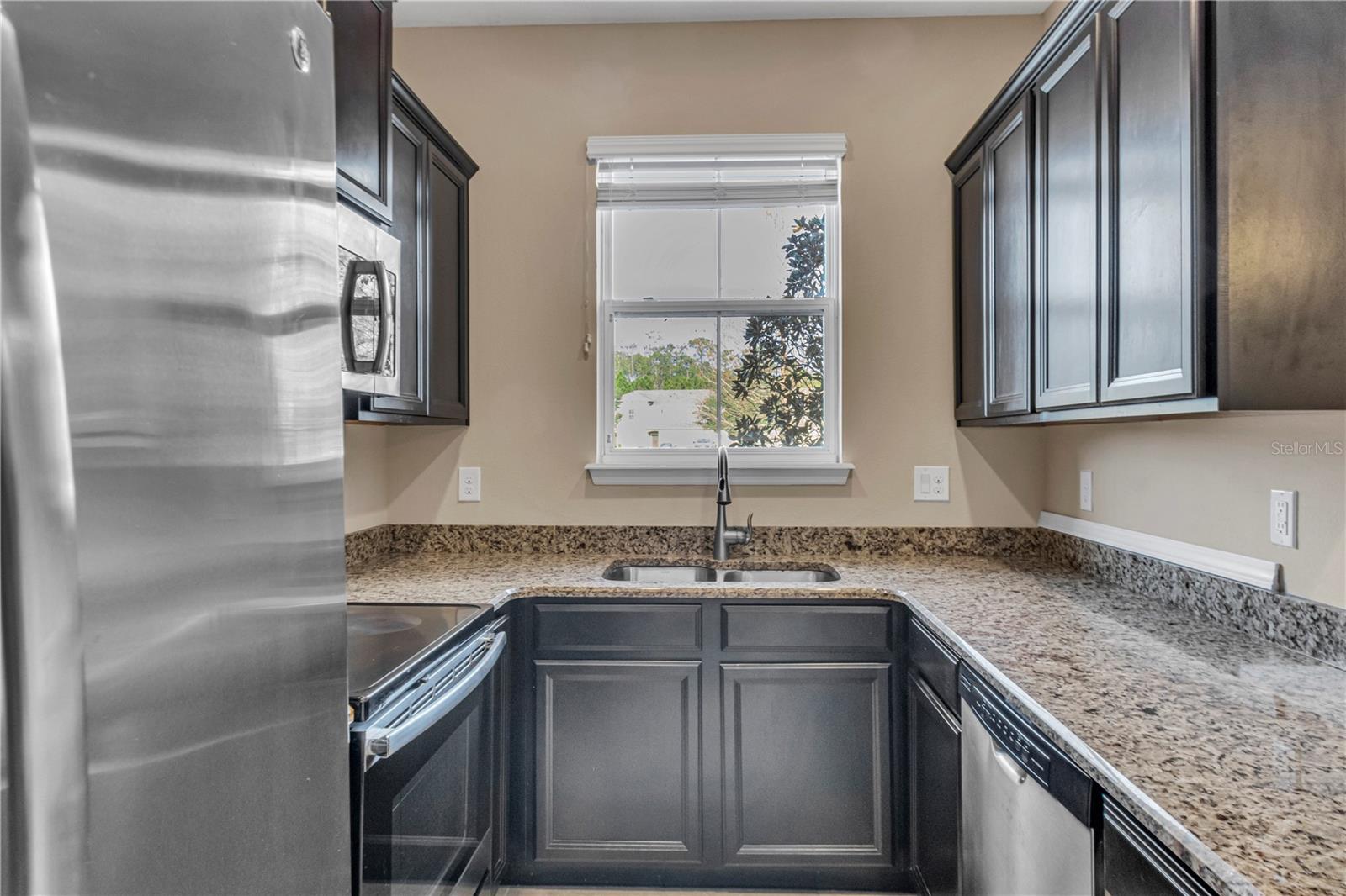 GRAND CHAMPION SW 29 PH 01 - Residential