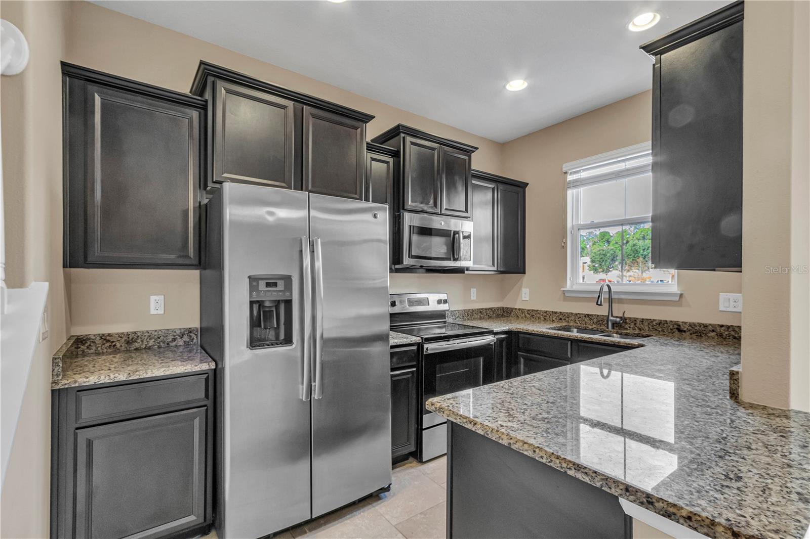 GRAND CHAMPION SW 29 PH 01 - Residential