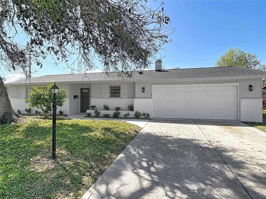 Photo of 2280 Green Street, Daytona Beach, FL 32119 (MLS # V4948251)