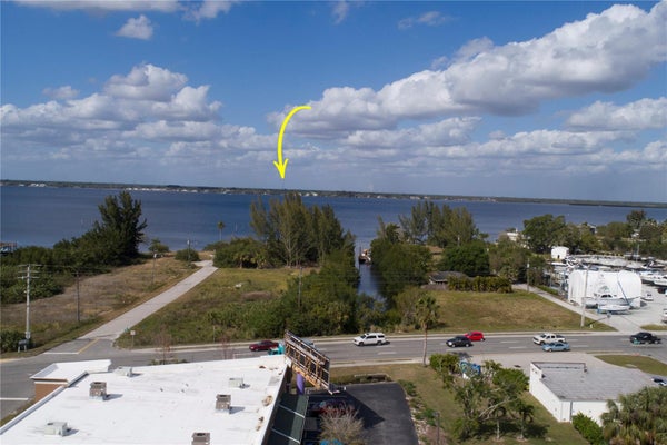 6162 LANDINGS WAY, PUNTA GORDA, FL 33950 - Image 56cecc1ce0bc41b200ebc0bd0495c1c9/1426152811