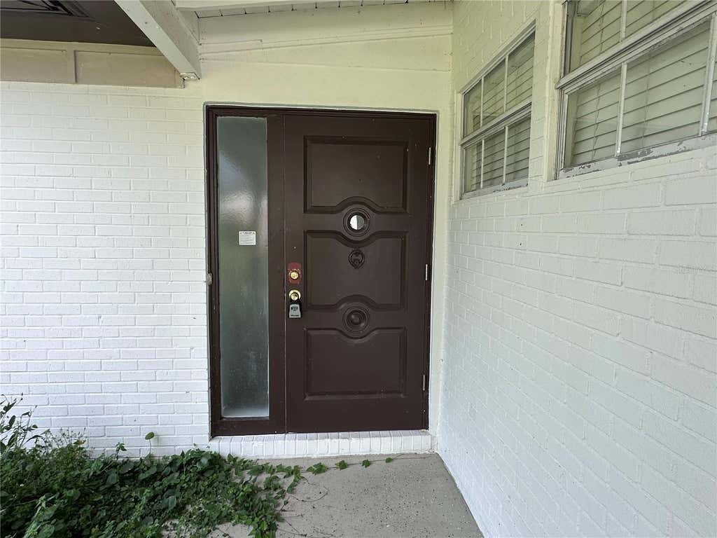 Photo of 503 Broxburn Avenue, Temple Terrace, FL 33617 (MLS # TB8542276)