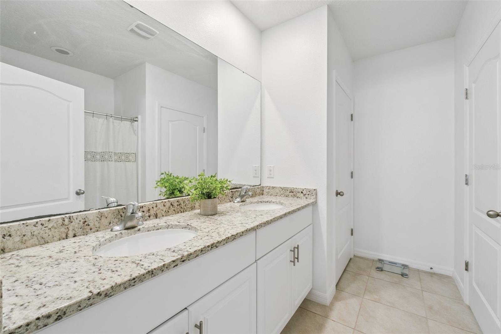 CADENCE/PARC HILL - Residential