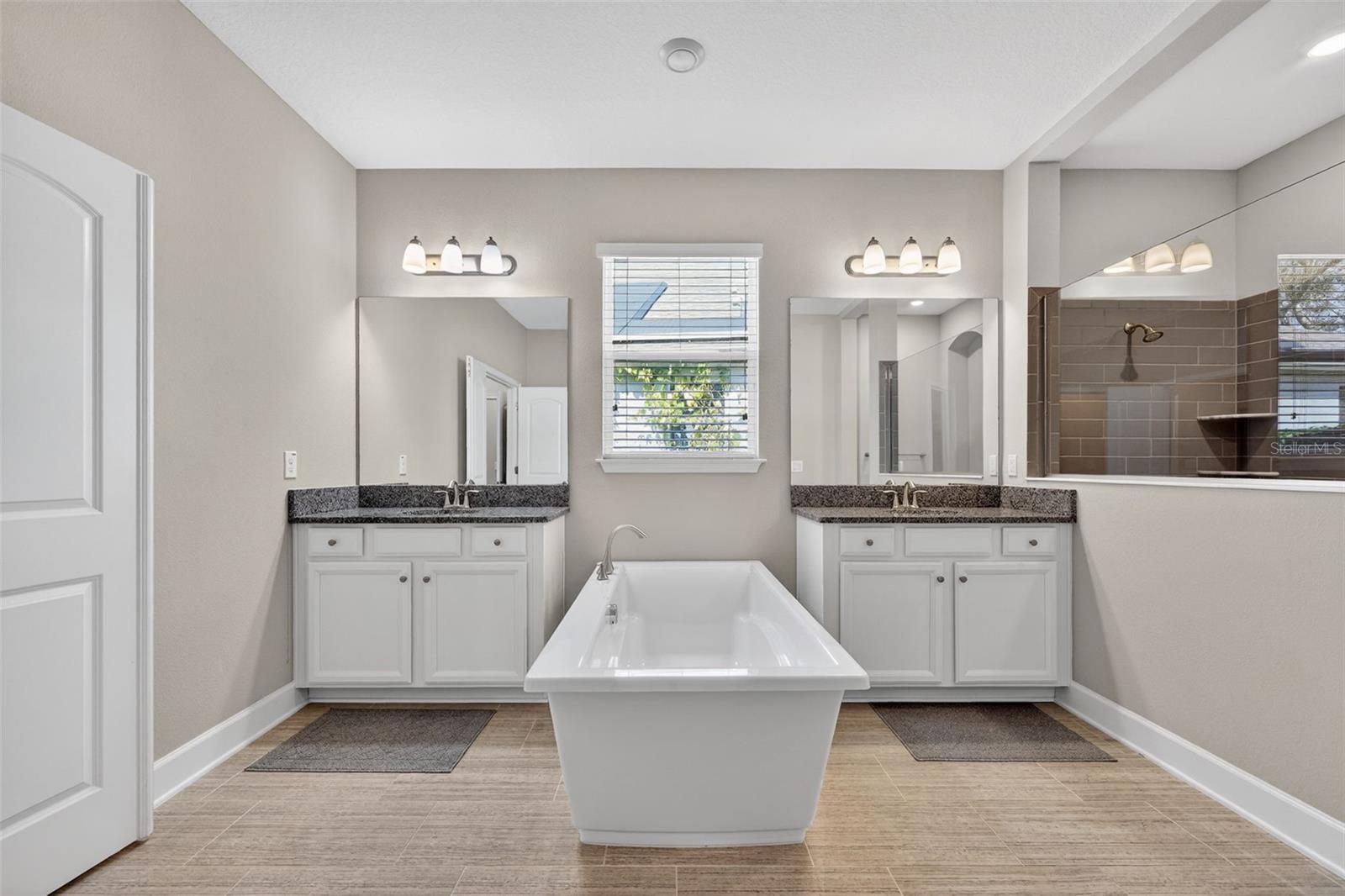 MARIPOSA PH 3A & 3B - Residential