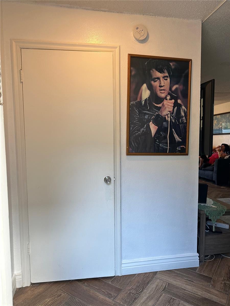 FOUNTAIN SQUARE CONDO - Residential Lease