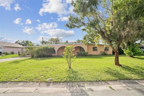 Photo of 5527 Sandalwood Drive, Orlando, FL 32839 (MLS # O6321417)