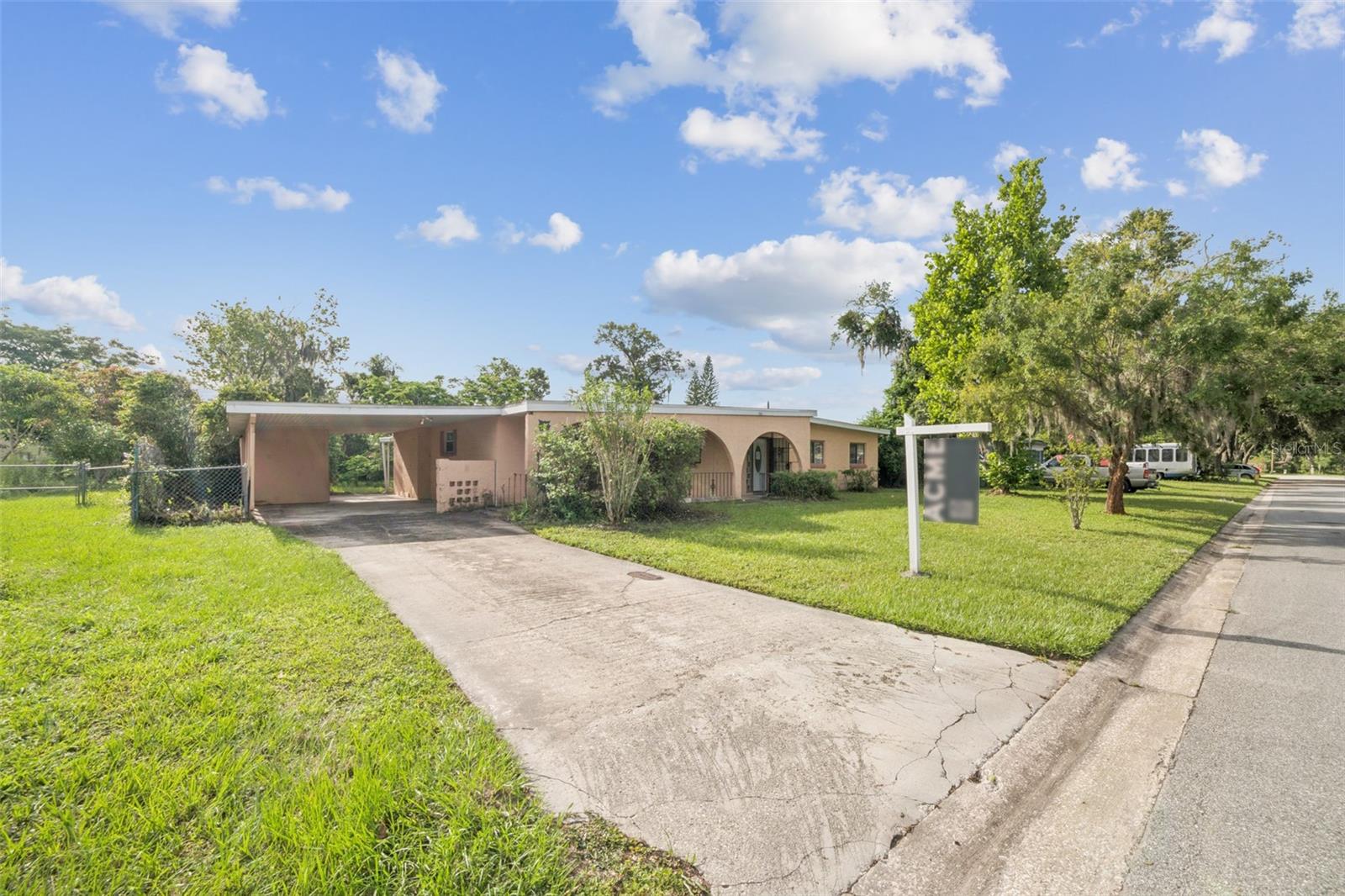 5527 SANDALWOOD DRIVE