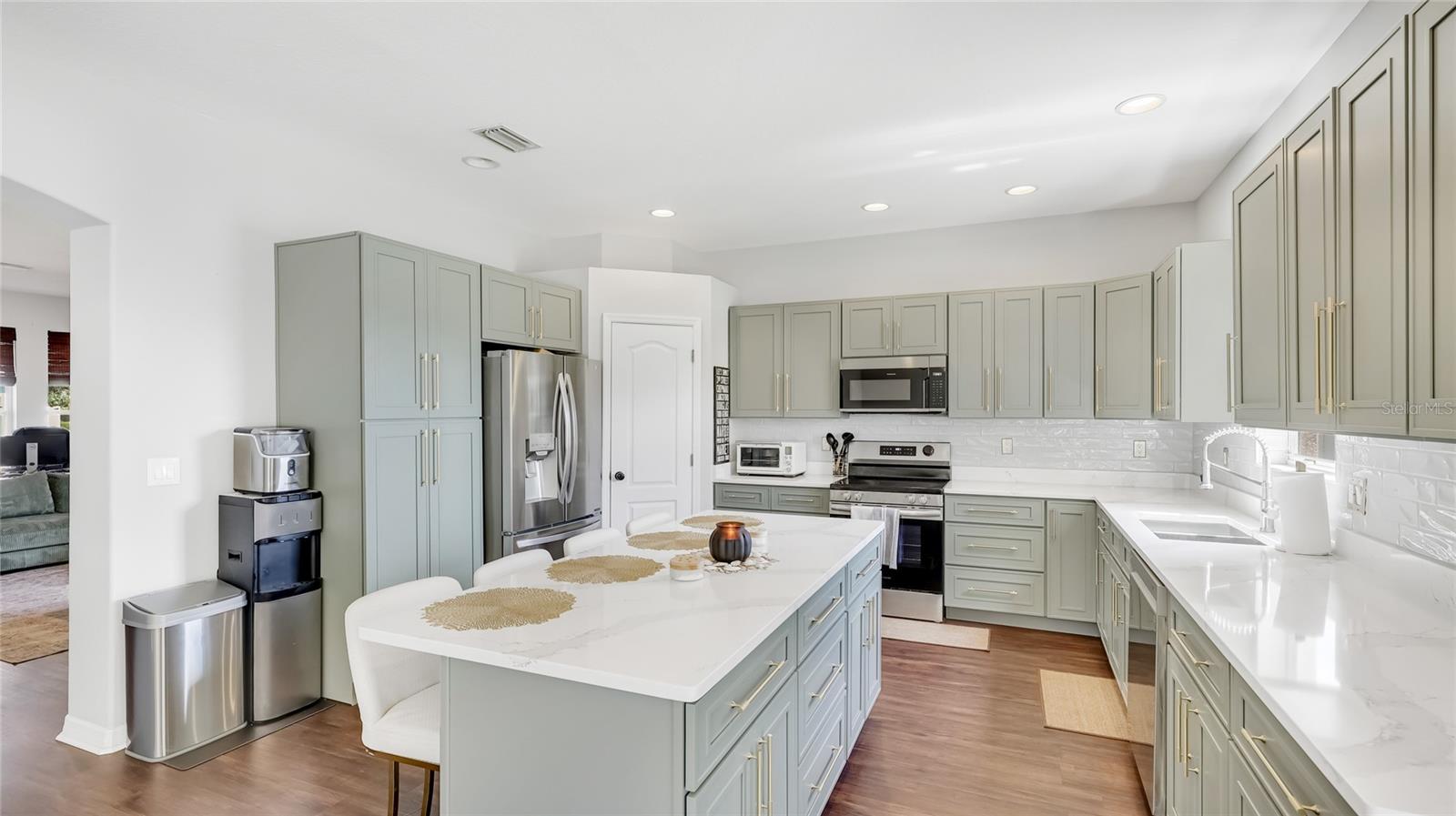 4604 TROUT RIVER CROSSING