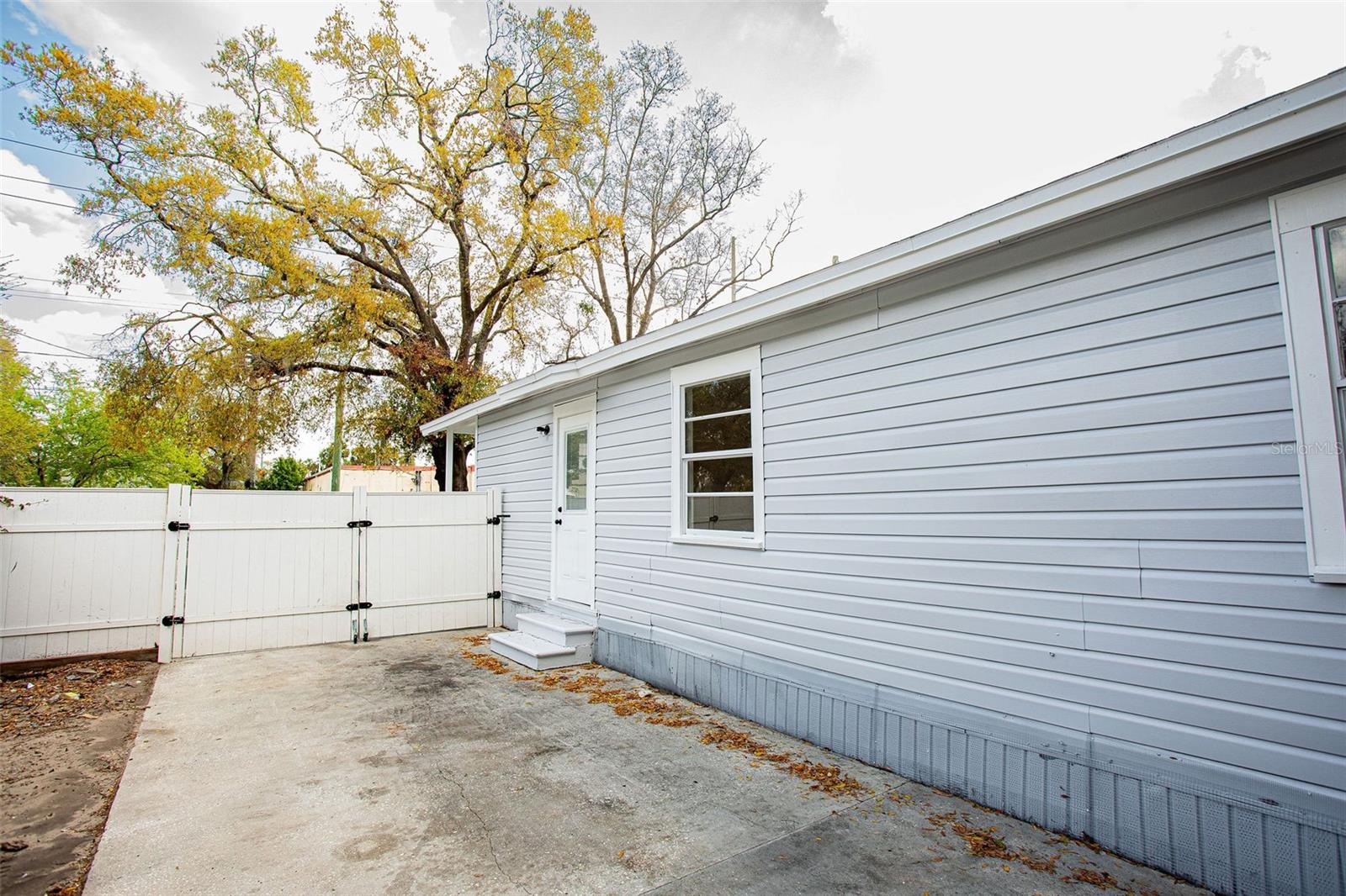 BUNGALOW PARK - Residential