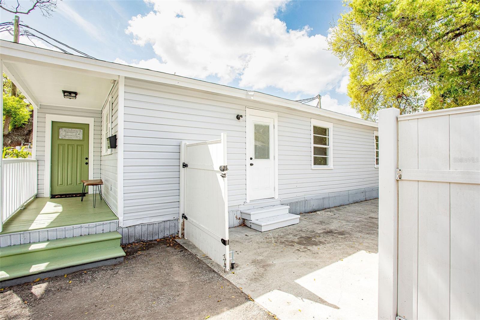 BUNGALOW PARK - Residential
