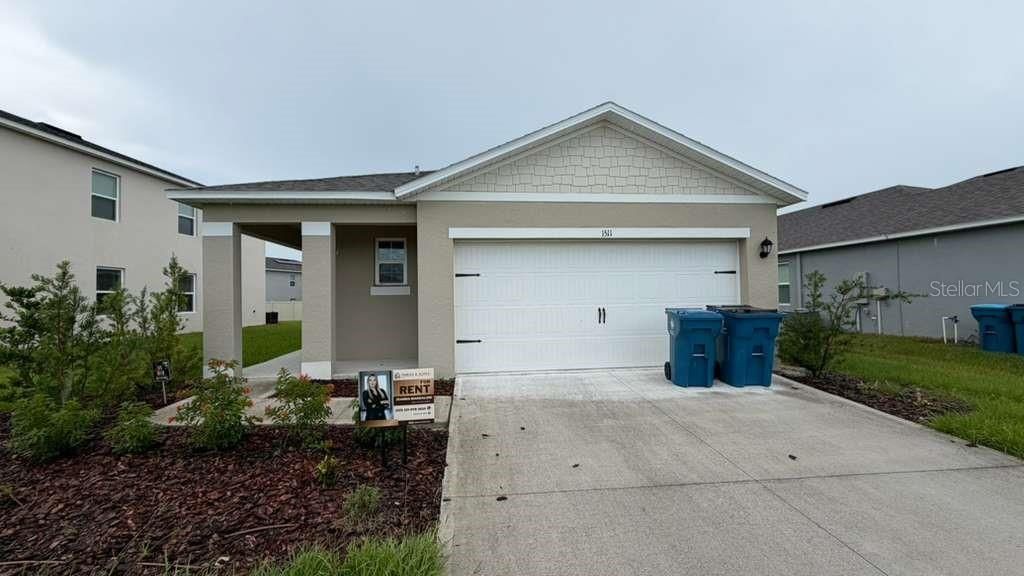 Photo of 1511 Catbriar Way, Davenport, FL 33837 (MLS # O6418451)