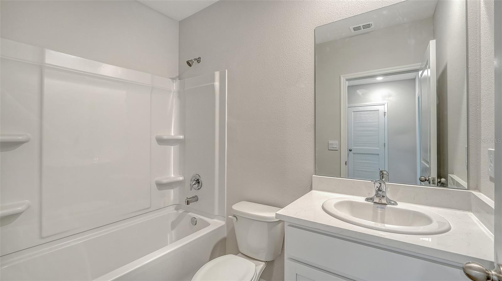 STAR FARMS AT AT LAKEWOOD RANCH - Residential Lease