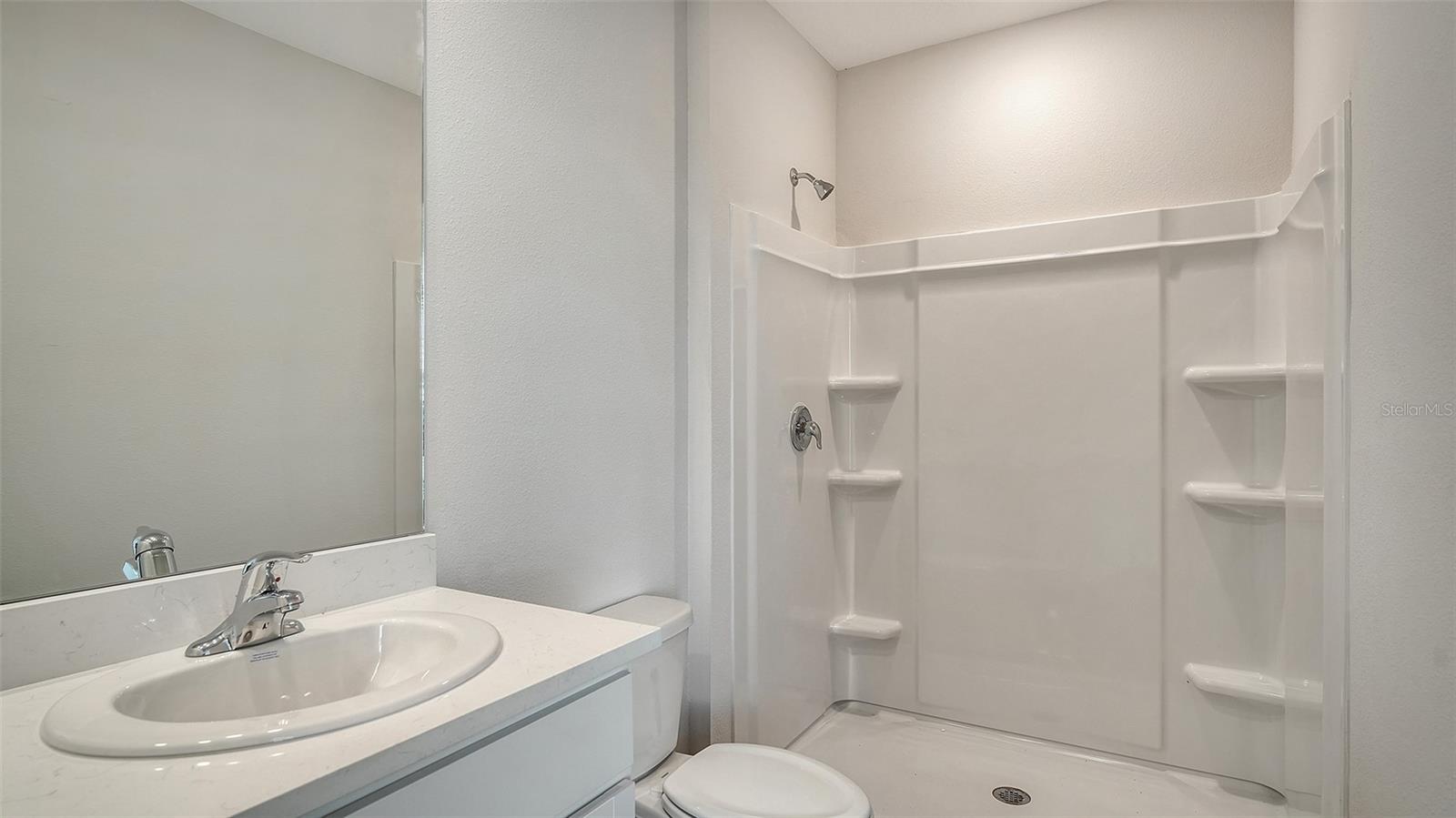 STAR FARMS AT AT LAKEWOOD RANCH - Residential Lease