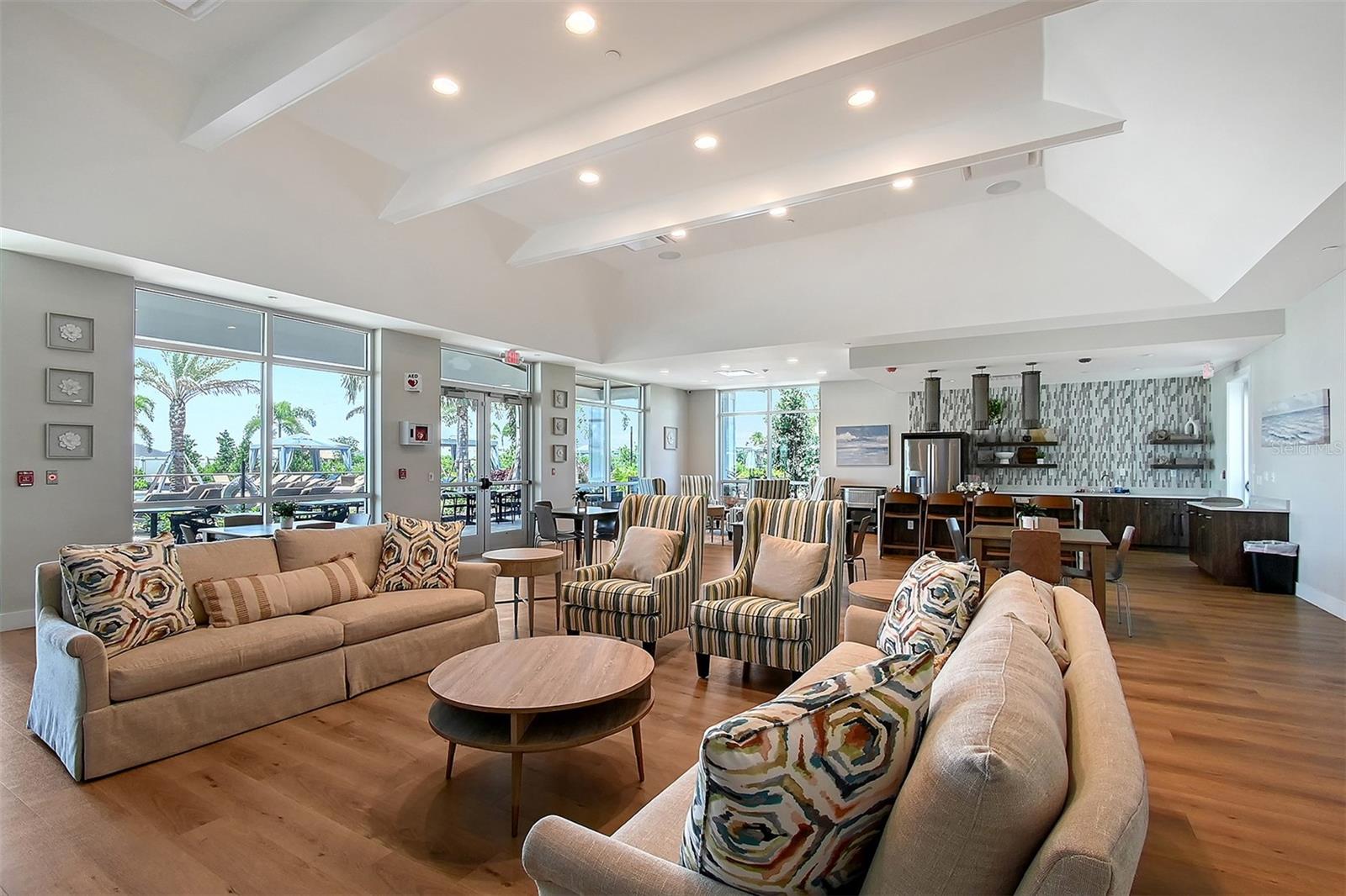 STAR FARMS AT AT LAKEWOOD RANCH - Residential Lease