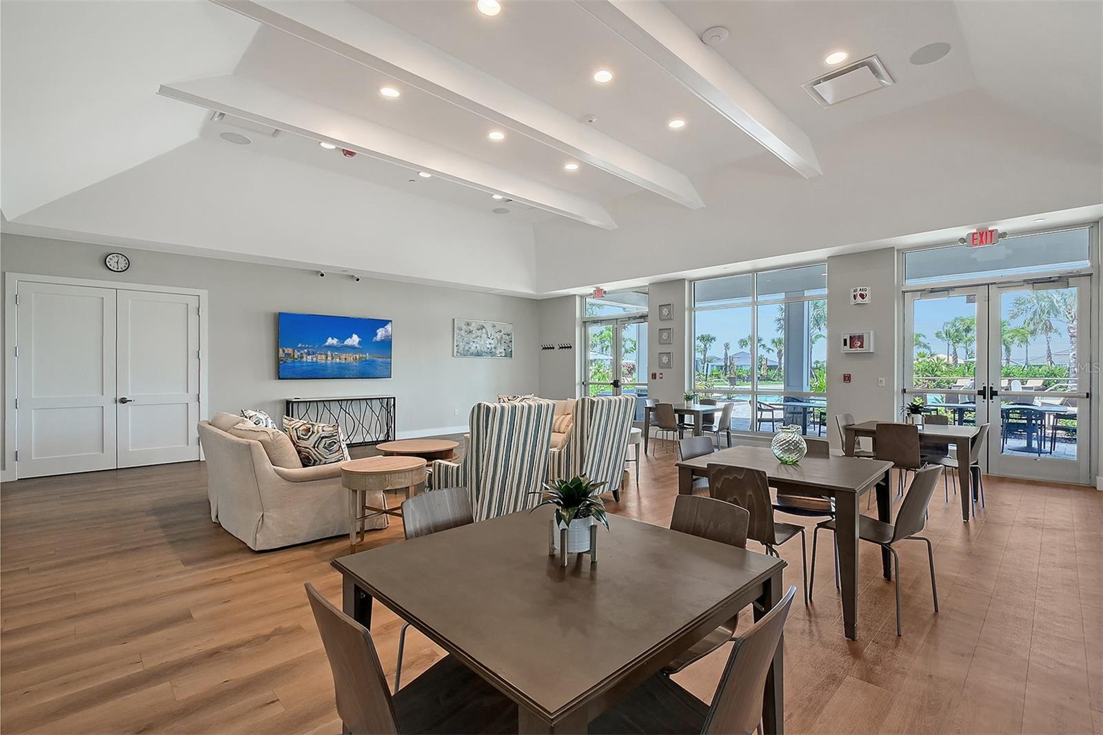 STAR FARMS AT AT LAKEWOOD RANCH - Residential Lease