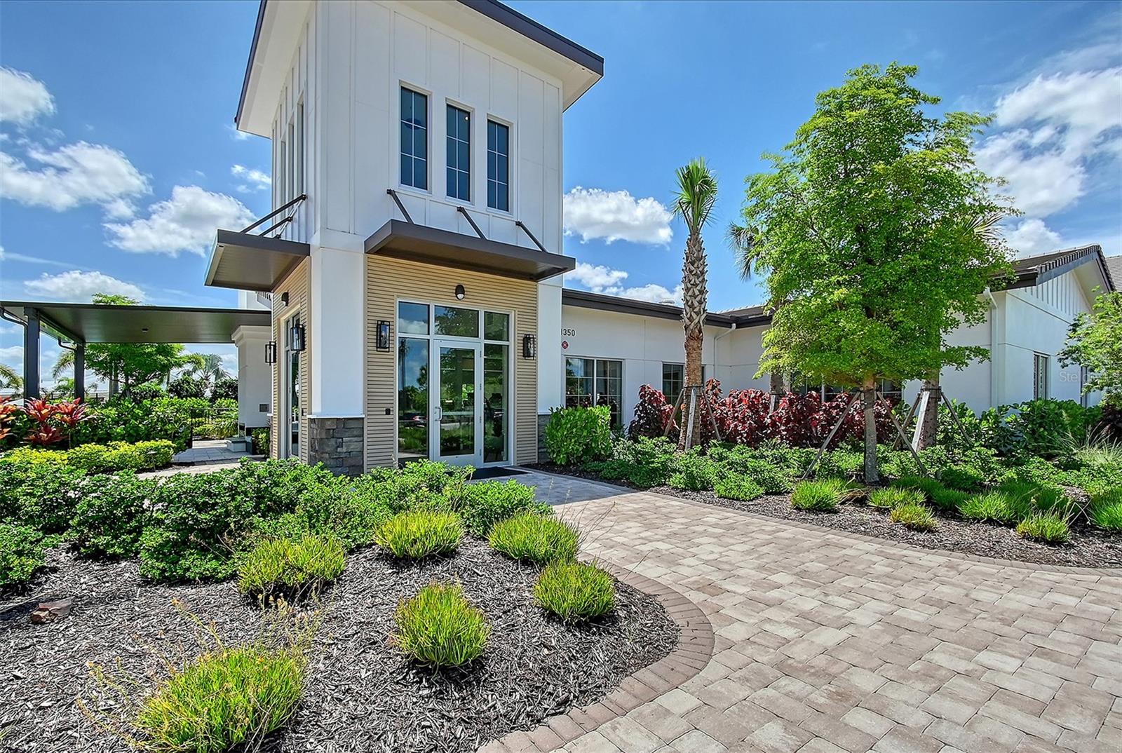 STAR FARMS AT AT LAKEWOOD RANCH - Residential Lease