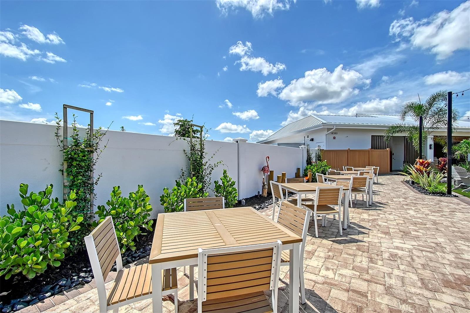 STAR FARMS AT AT LAKEWOOD RANCH - Residential Lease