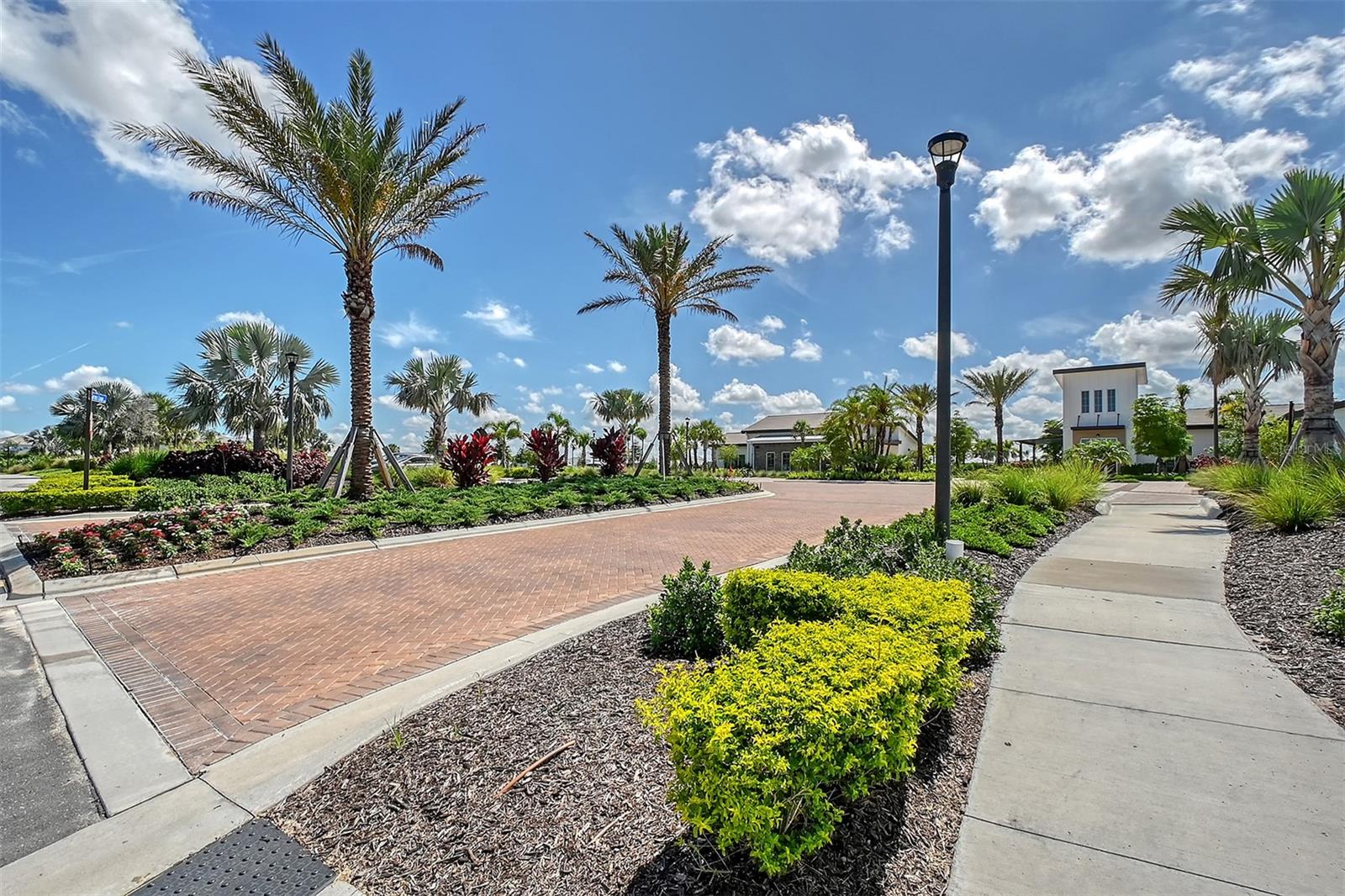 STAR FARMS AT AT LAKEWOOD RANCH - Residential Lease