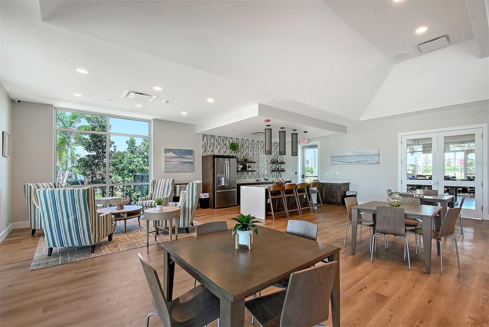 STAR FARMS AT AT LAKEWOOD RANCH - Residential Lease