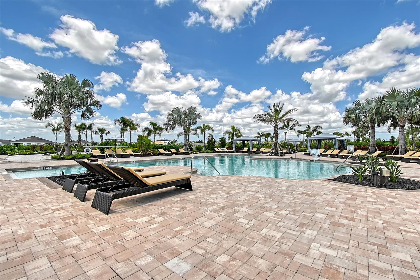 STAR FARMS AT AT LAKEWOOD RANCH - Residential Lease