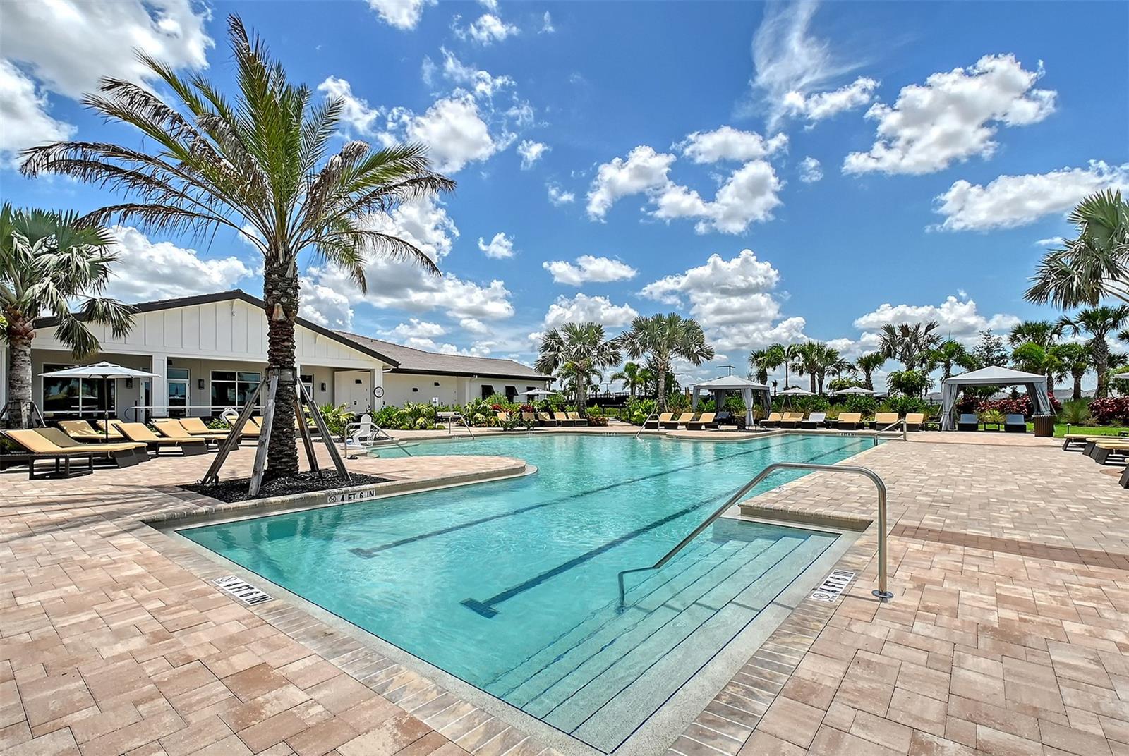 STAR FARMS AT AT LAKEWOOD RANCH - Residential Lease