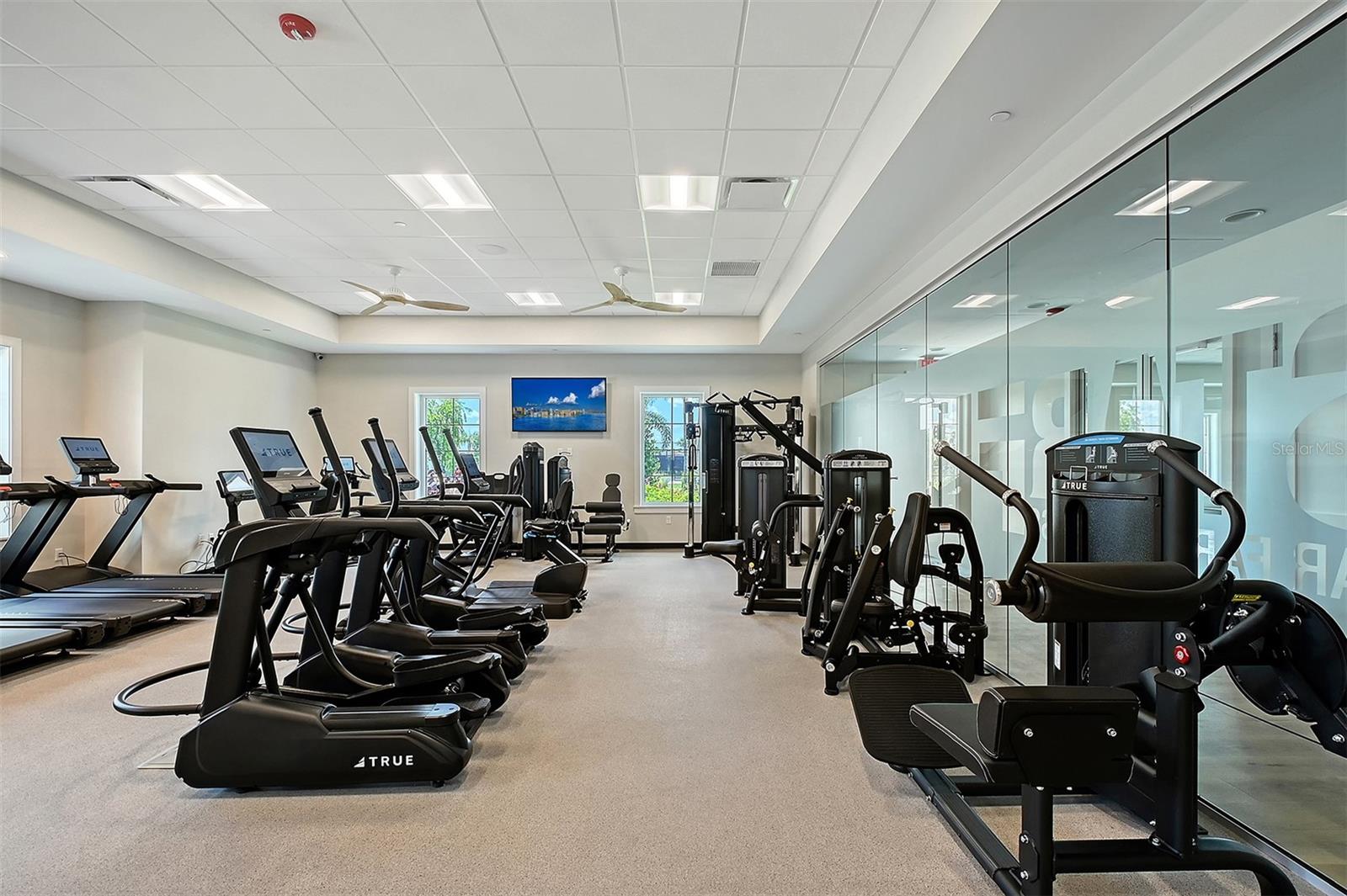 STAR FARMS AT AT LAKEWOOD RANCH - Residential Lease