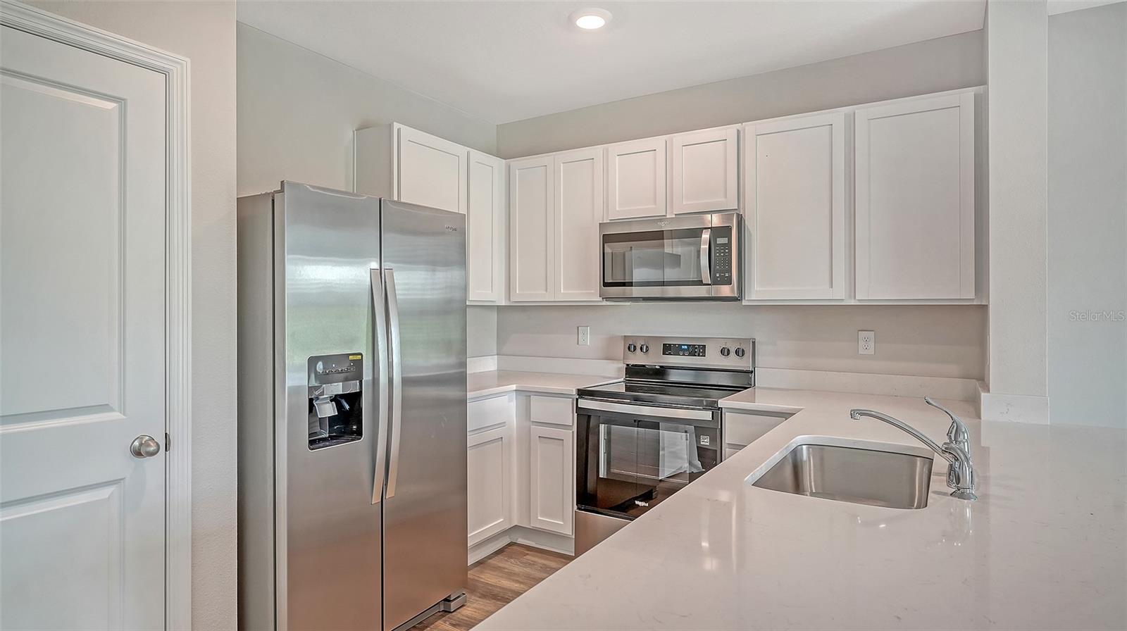 STAR FARMS AT AT LAKEWOOD RANCH - Residential Lease