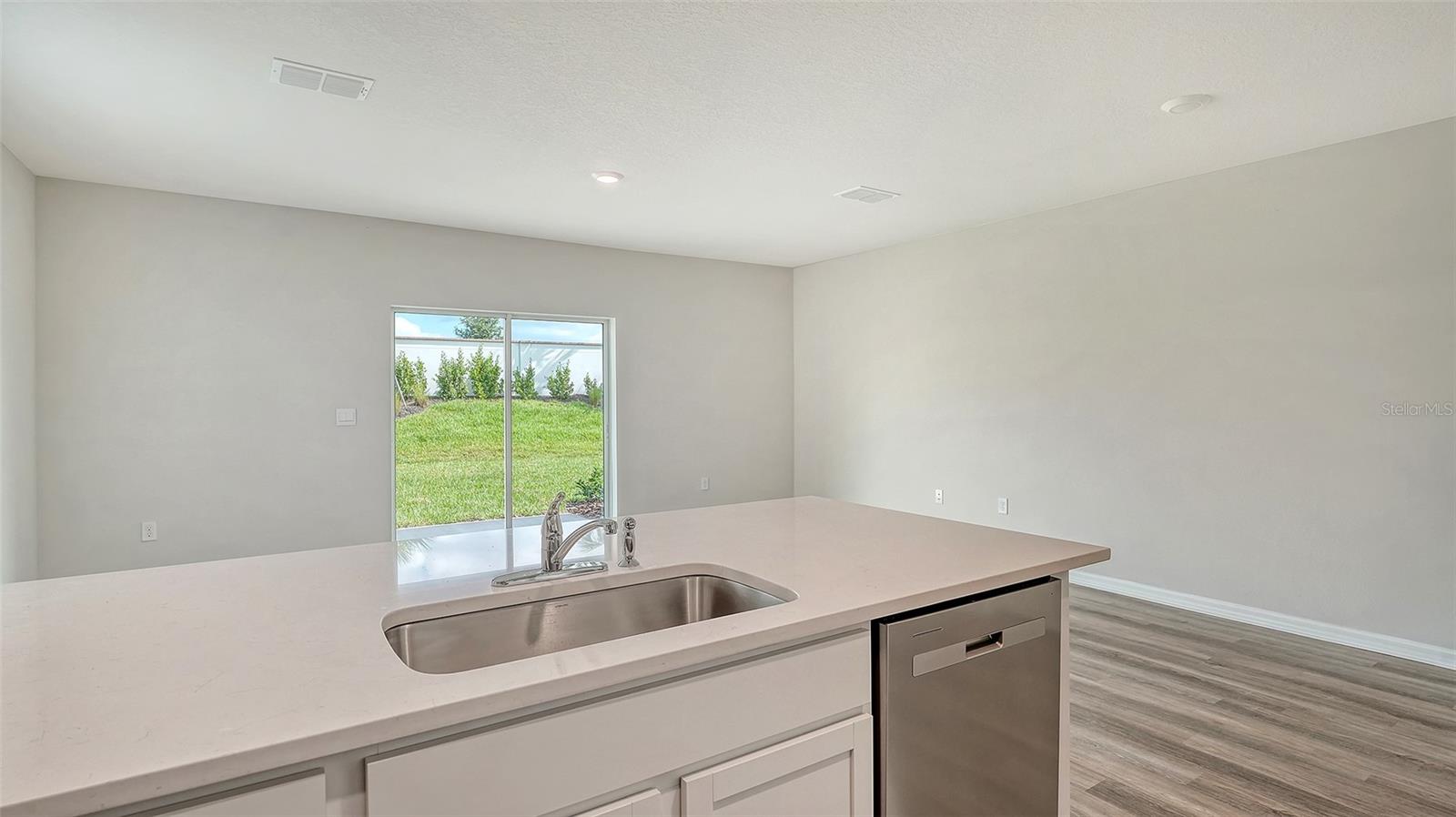 STAR FARMS AT AT LAKEWOOD RANCH - Residential Lease