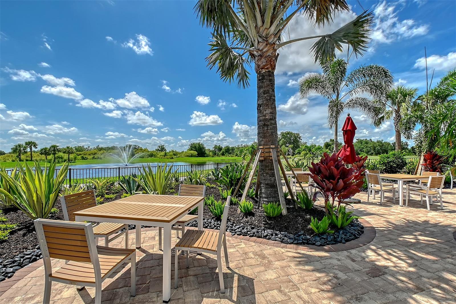 STAR FARMS AT AT LAKEWOOD RANCH - Residential Lease