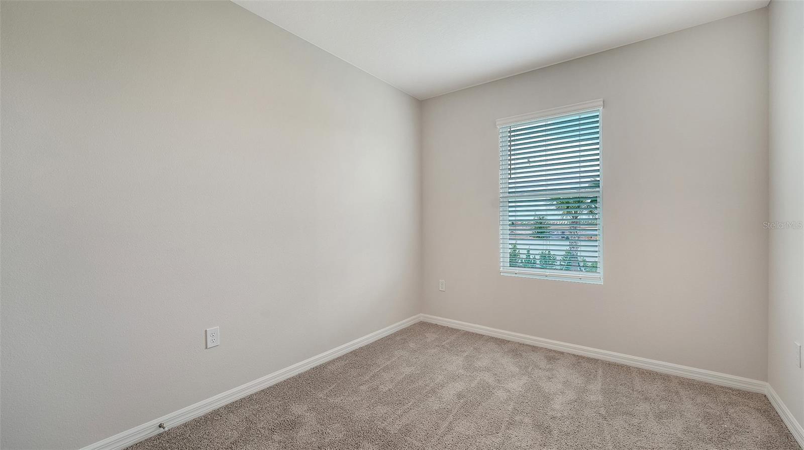 STAR FARMS AT AT LAKEWOOD RANCH - Residential Lease