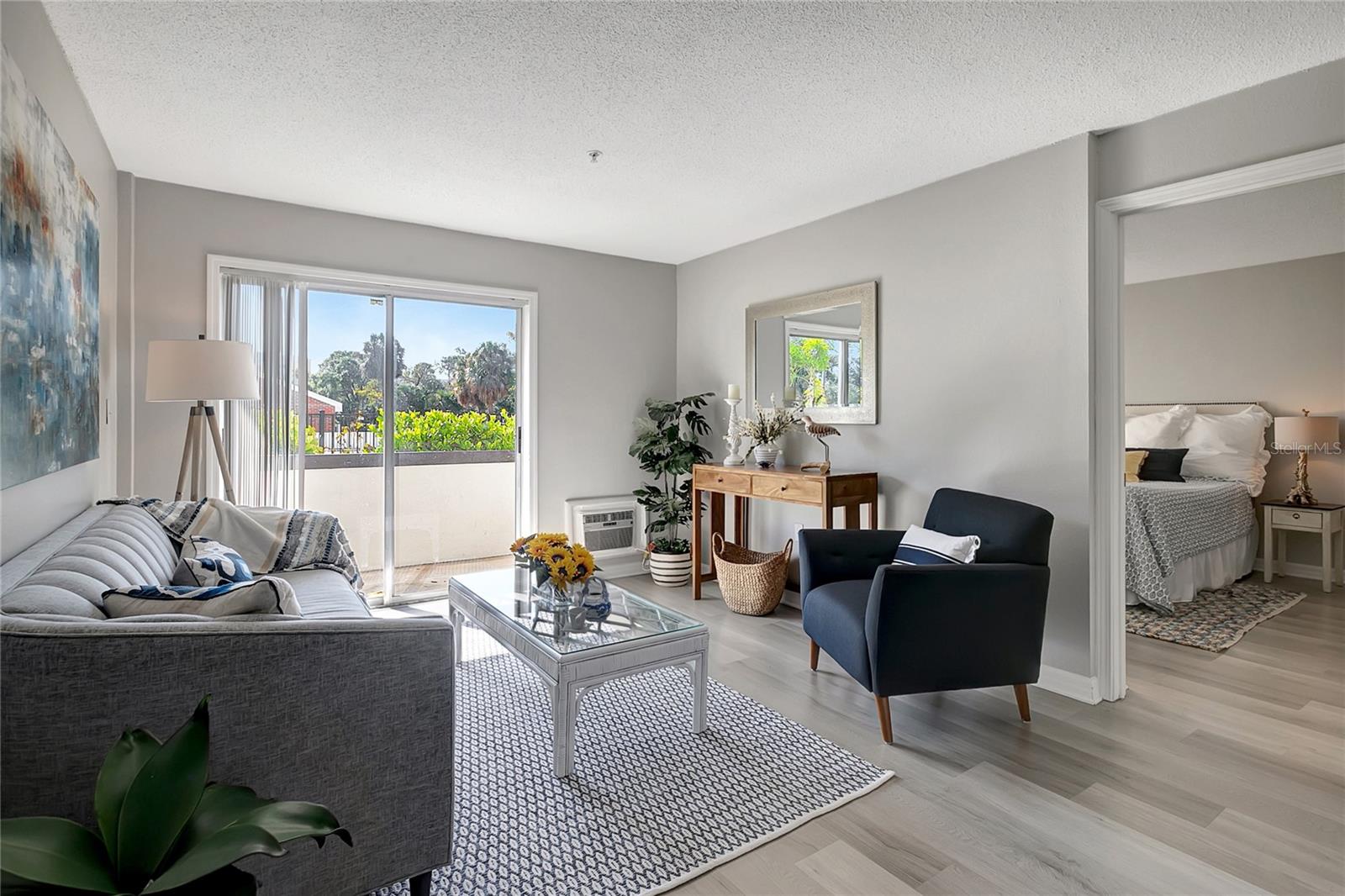 HYDE PARK TOWERS A CONDO - Residential