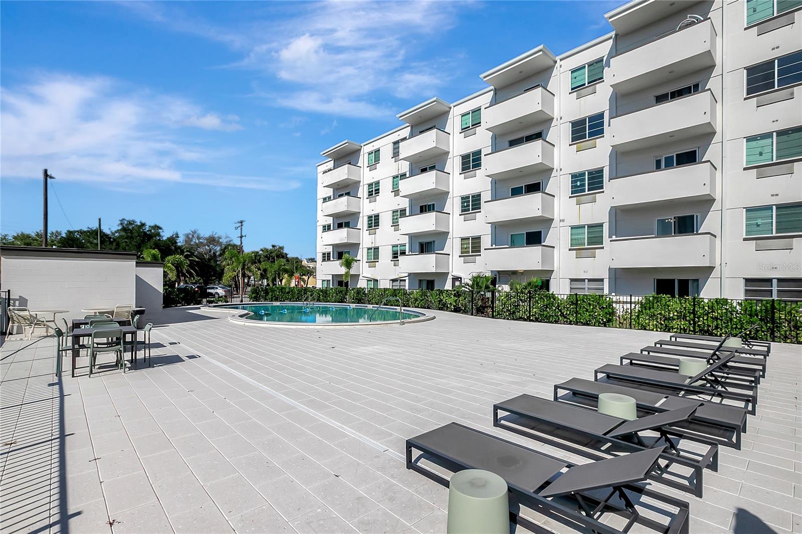 HYDE PARK TOWERS A CONDO - Residential