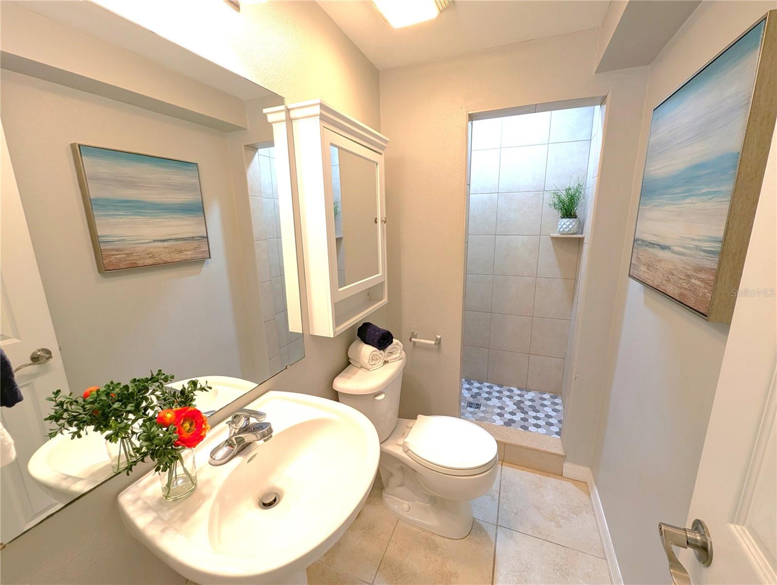 HYDE PARK TOWERS A CONDO - Residential