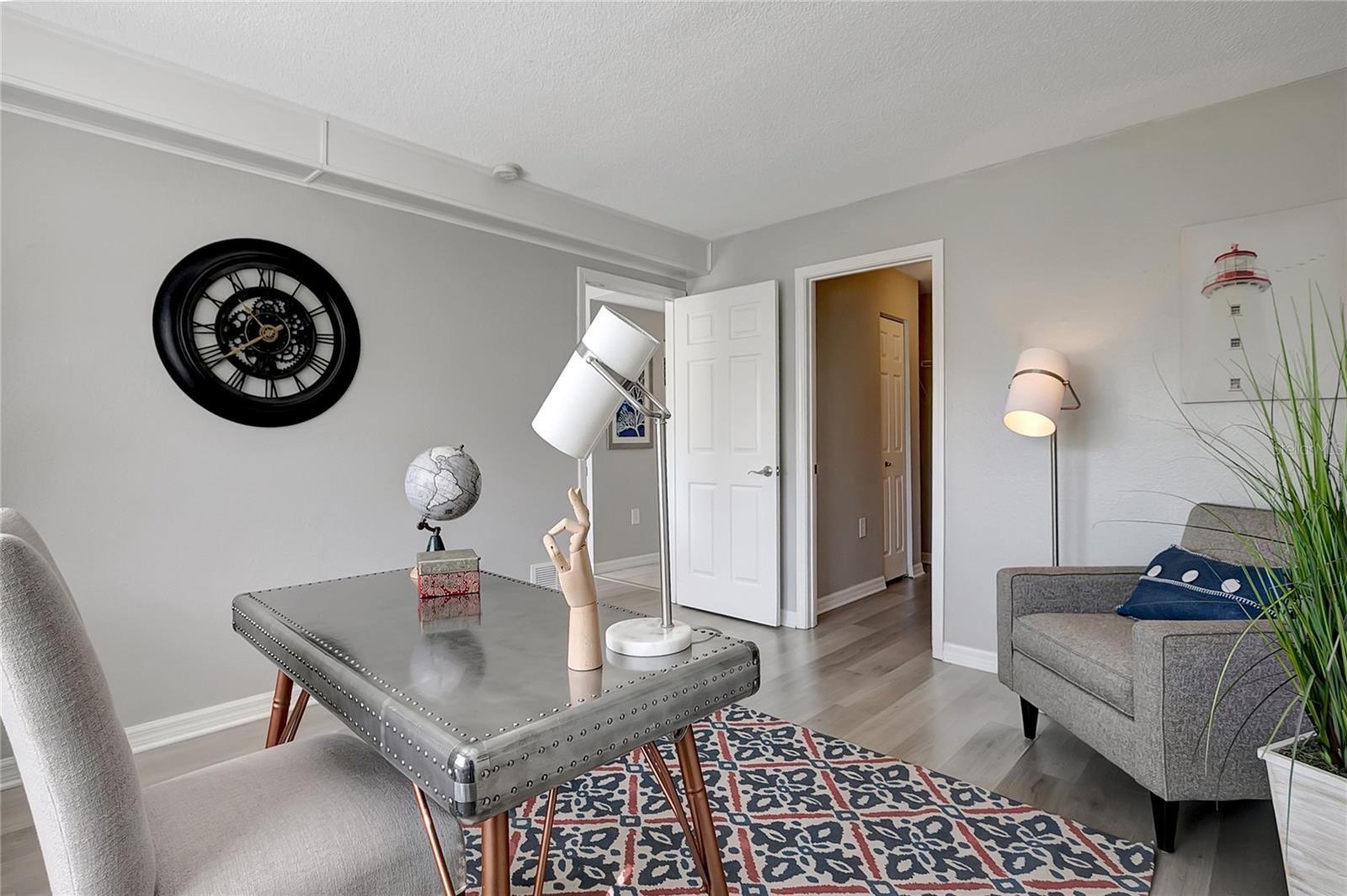 HYDE PARK TOWERS A CONDO - Residential