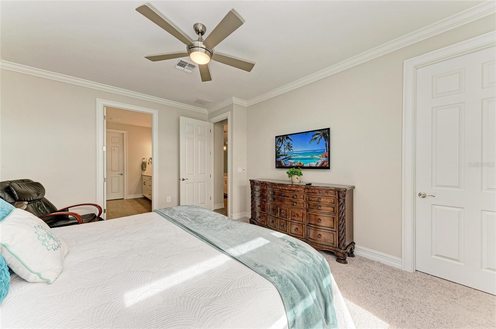 TOSCANA ISLES - Residential