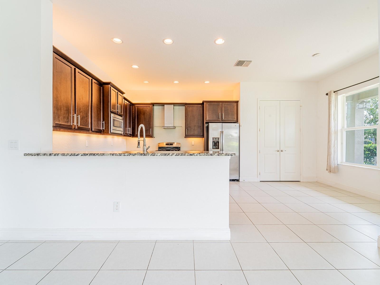 THE RIDGE AT WIREGRASS - Residential Lease