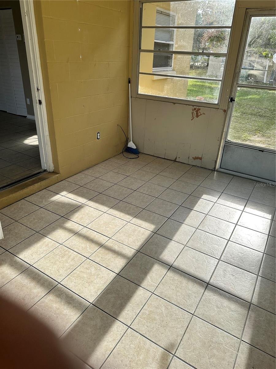 DELTONA LAKES UNIT 74 - Residential