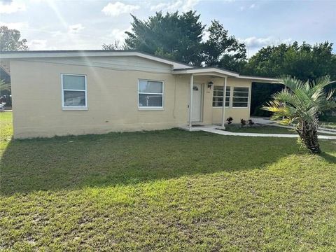 Photo of 2302 Idaho Road, Deltona, FL 32738 (MLS # O6377561)