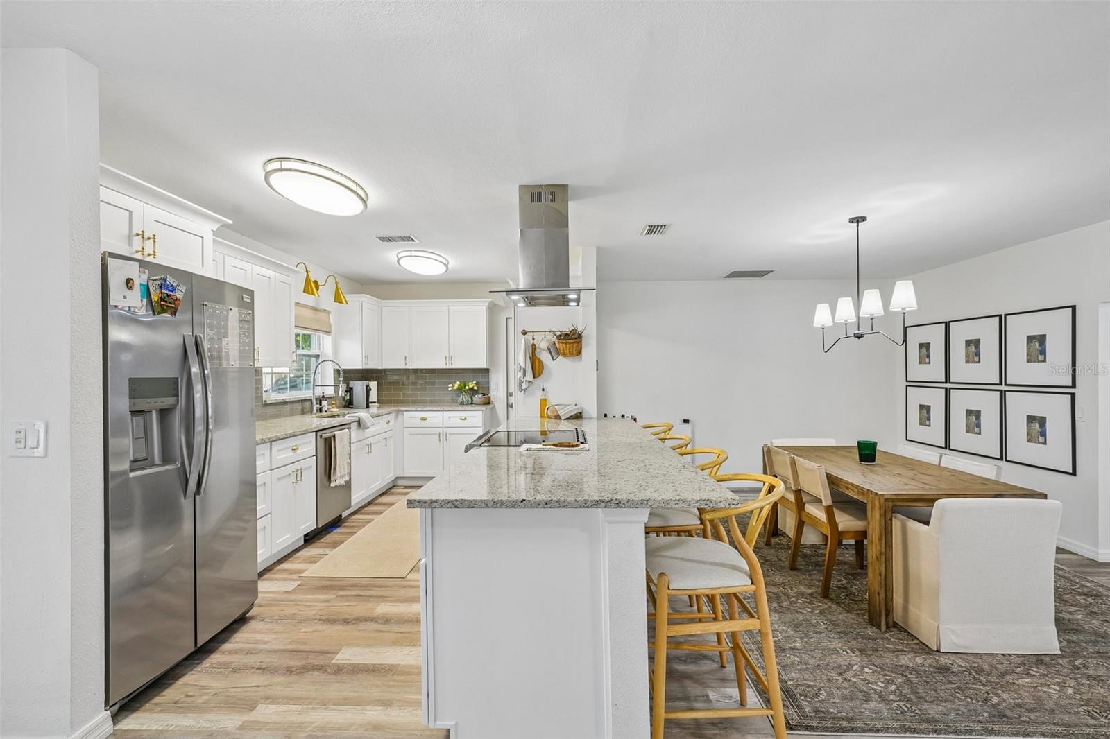 MONTCLAIR LAKE ESTATES - Residential