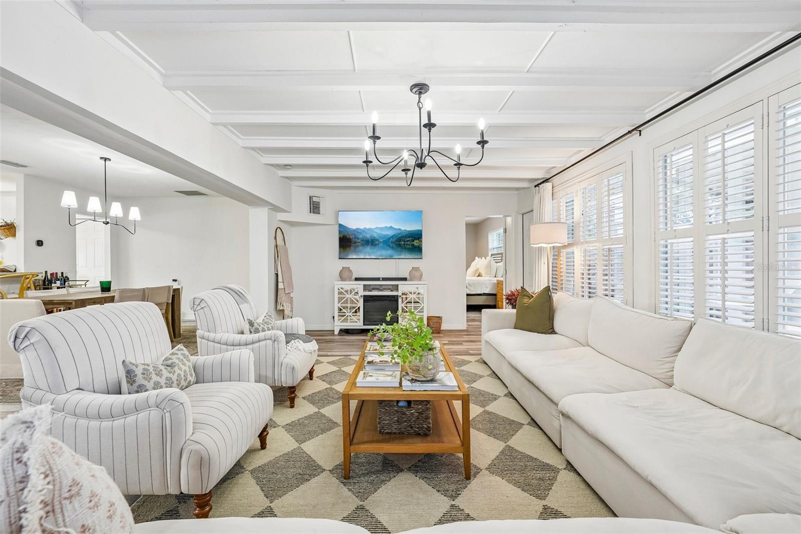 MONTCLAIR LAKE ESTATES - Residential
