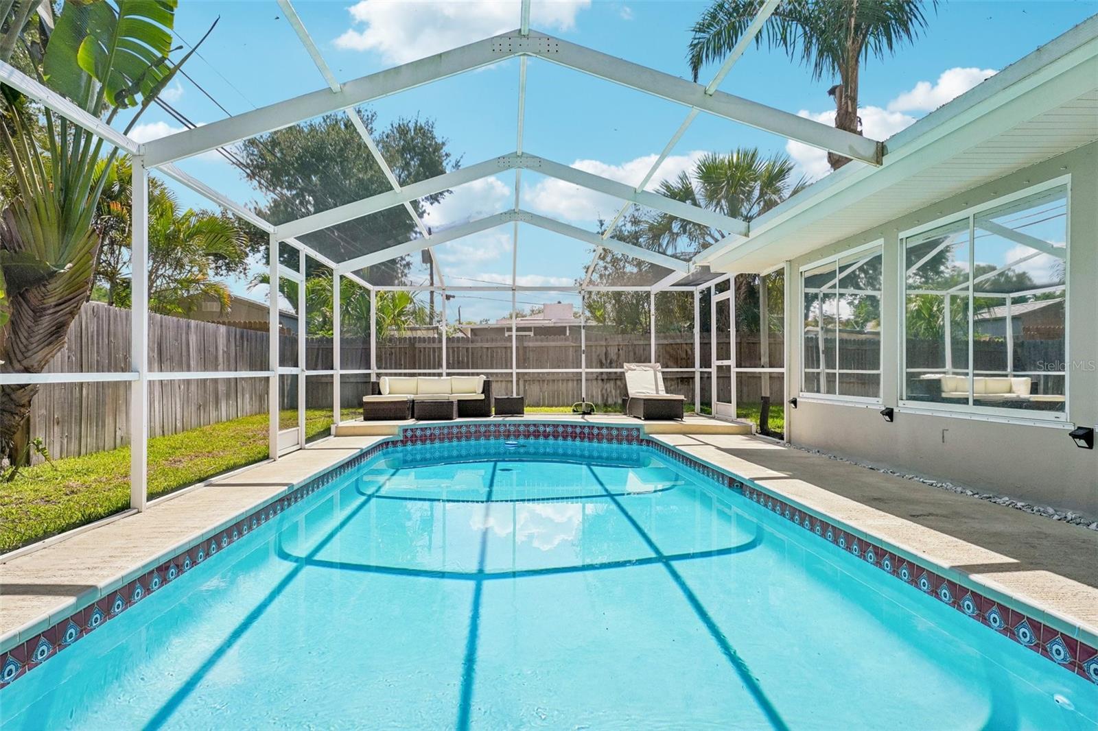 1862 FRANCIS DRIVE