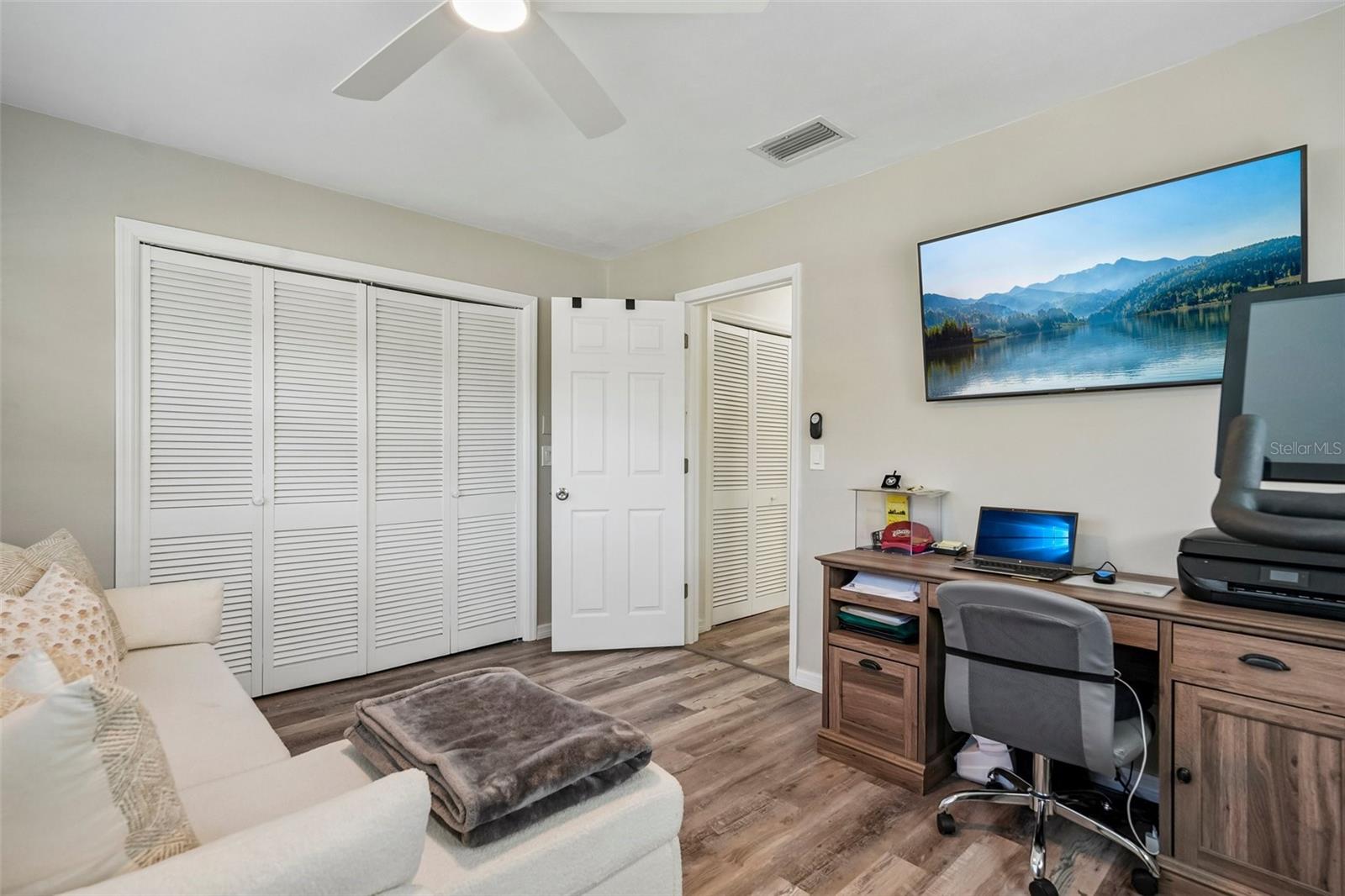 MONTCLAIR LAKE ESTATES - Residential