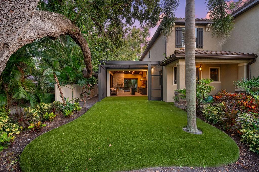 HARTLAND PARK - Residential