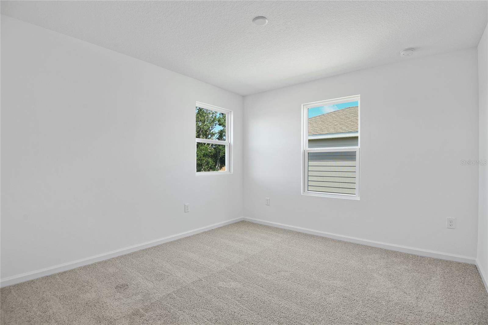 SEASONS AT SHORES OF LAKE DELL - Residential