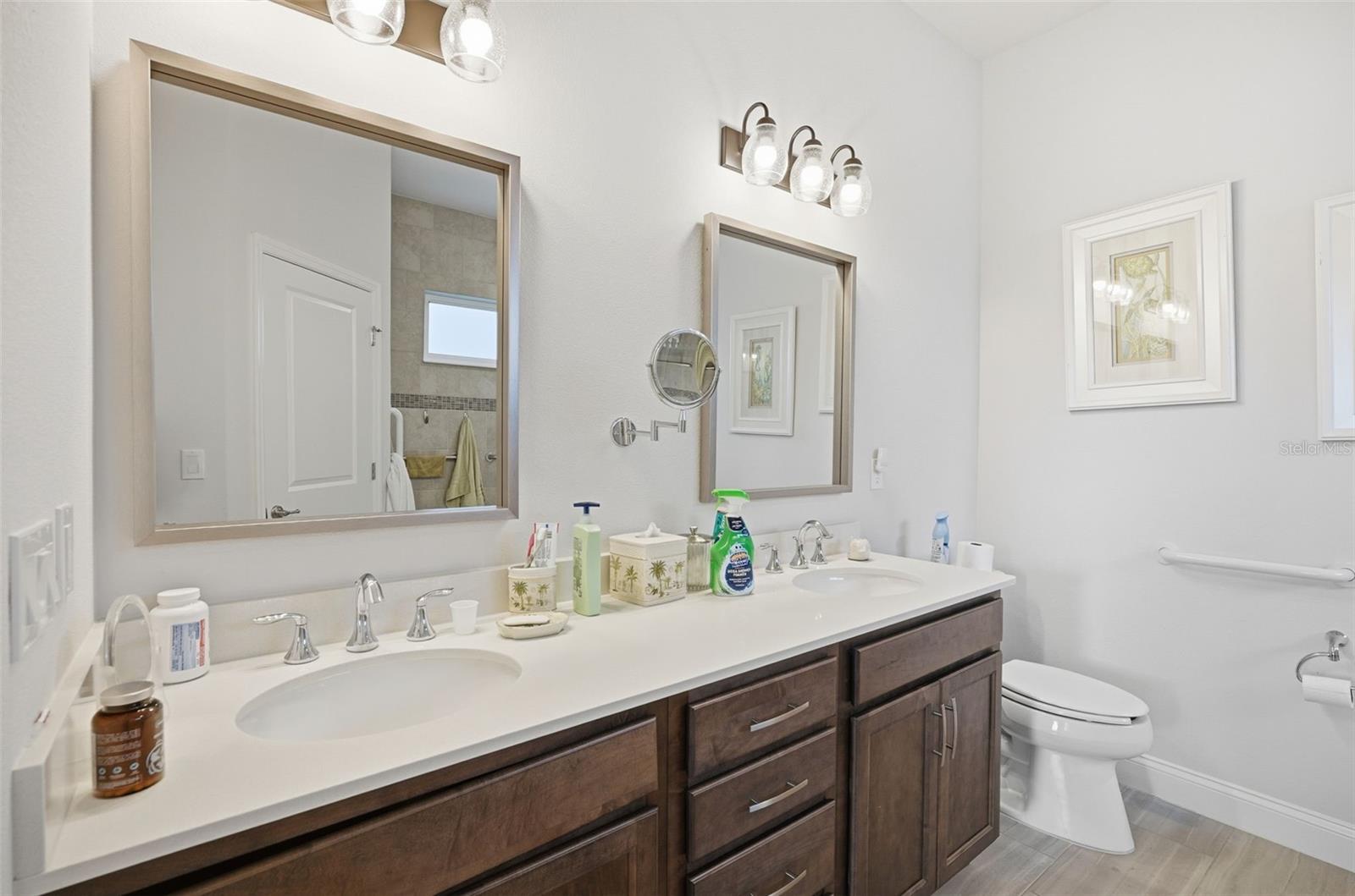 GABLES/TOWN CENTER - Residential