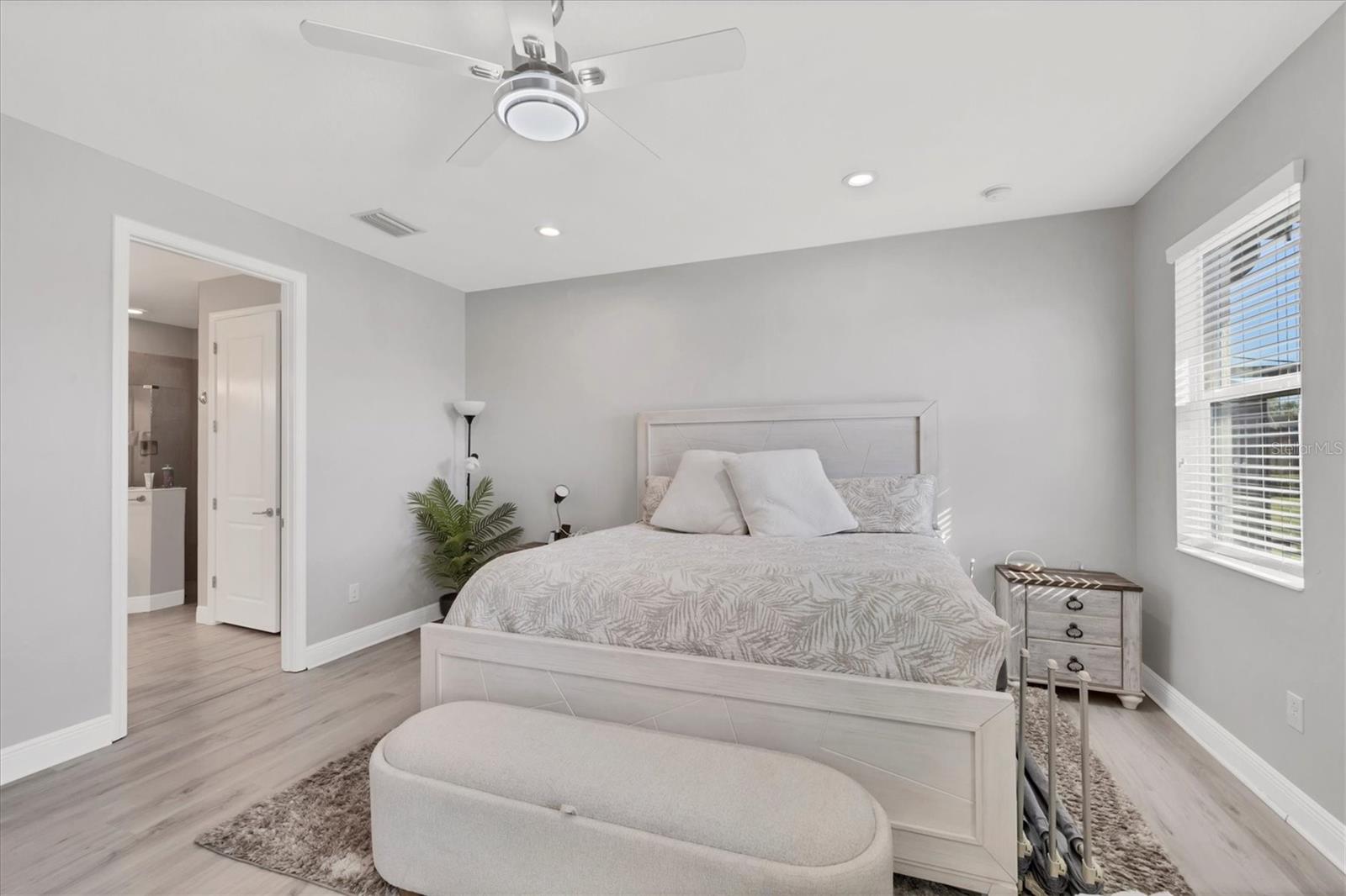 LEGENDS BAY - Residential Lease